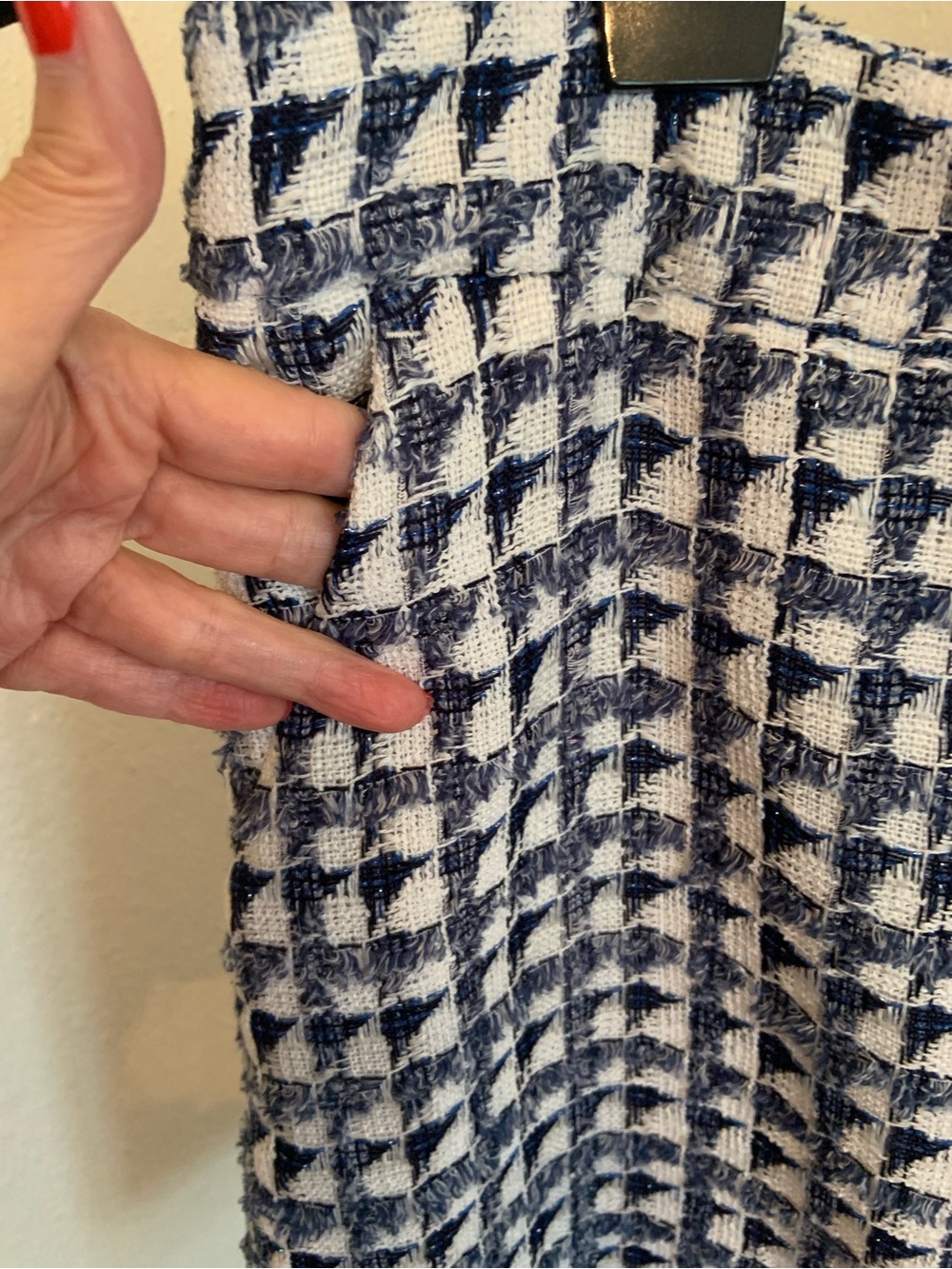 LOFT Navy and White Houndstooth Mini Skirt - Picture 5 of 6